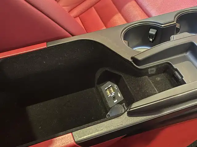 レクサス ＩＳ 300h Fスポーツ 愛知県 2020(令2)年 3.8万km ソニッククロム THINKDESIGNデモカー/THINKDESIGNレザーインテリア/シフトブーツ/シフトノ/ ニーパッド/アームレスト/メーターフード/メータークラスター/純正ナビ/フルセグTV/360度カメラ/サンルーフ/赤革/オレンジキャリパー