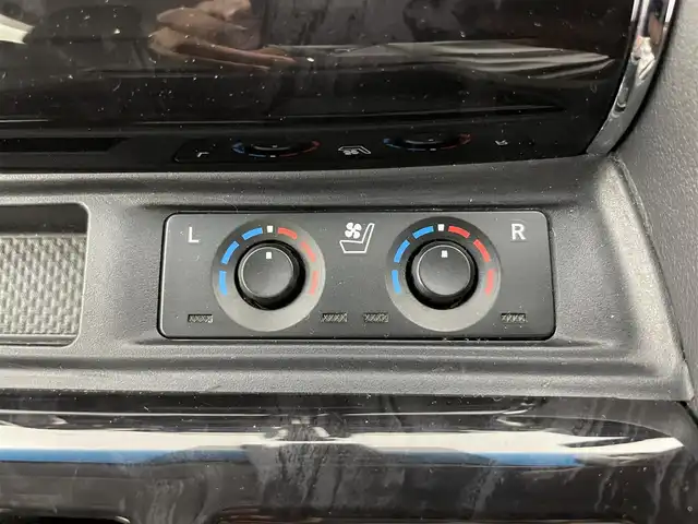 トヨタ アルファード S Cパッケージ 富山県 2022(令4)年 2.2万km ブラック 純正ナビ（AM/FM/BT/USB/フルセグ）/バックカメラ/サンルーフ/モデリスタエアロ/ETC/両側パワースライドドア/パワーバックドア/オートホールド付電子パーキング/レザーシート/D/N席パワーシート/D席メモリシート/シートヒーター/エアシート/衝突被害軽減システム/レーダークルーズコントロール/レーンキープアシスト/コーナーセンサー/横滑り防止装置/純正アルミホイール/純正フロアマット/オートLEDライト/シーケンシャルウィンカー/ハンドルヒーター/ウッドコンビステアリング/ステアリングスイッチ/スマートキー/スペアキー