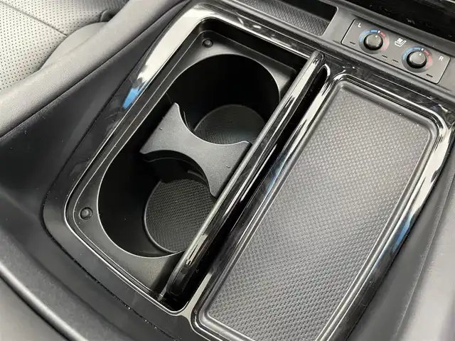 トヨタ アルファード S Cパッケージ 富山県 2022(令4)年 2.2万km ブラック 純正ナビ（AM/FM/BT/USB/フルセグ）/バックカメラ/サンルーフ/モデリスタエアロ/ETC/両側パワースライドドア/パワーバックドア/オートホールド付電子パーキング/レザーシート/D/N席パワーシート/D席メモリシート/シートヒーター/エアシート/衝突被害軽減システム/レーダークルーズコントロール/レーンキープアシスト/コーナーセンサー/横滑り防止装置/純正アルミホイール/純正フロアマット/オートLEDライト/シーケンシャルウィンカー/ハンドルヒーター/ウッドコンビステアリング/ステアリングスイッチ/スマートキー/スペアキー