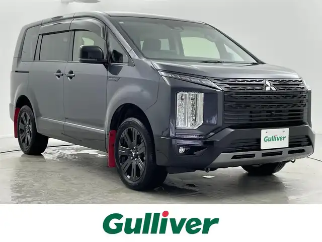 三菱 デリカＤ：５ シャモニー 福井県 2024(令6)年 0.2万km グラファイトグレーメタリック/ブラックマイカ ワンオーナー/4WD/ e-Assist/・衝突被害軽減ブレーキシステム（FCM）/・車線逸脱警報システム（LDW）/・レーダークルーズコントロールシステム（ACC）/・オートマチックハイビーム（AHB）/・誤発進抑制機能（前進時）/・後側方車両検知警報システム（LCA/BSW）/(レーンチェンジアシスト機能付）/・後退時交差車両検知警報システム（RCTA）/電動サイドステップ/ルームミラーモニター/バックカメラ/100V電源/プッシュスタート/アイドリングストップ/パドルシフト/両側パワースライドドア/ハーフレザーシート/運転席パワーシート/シートヒーター/ステアリングヒーター/エレクトリックテールゲート/LEDヘッドライト/オートライト/18インチ純正アルミホイール/スマートキー/プッシュスタート/保証書/取扱説明書/スペアキー