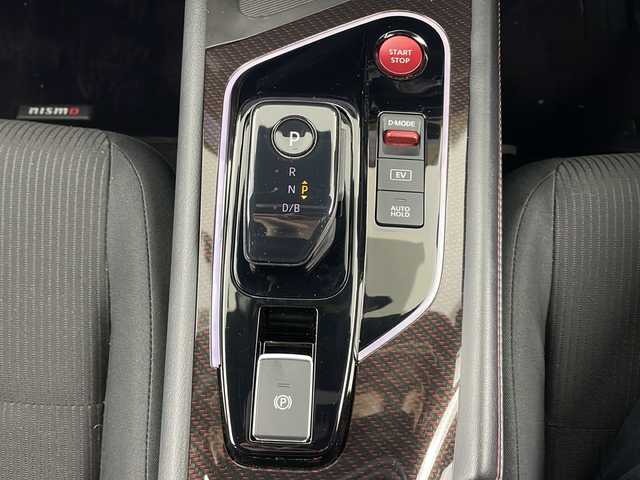 日産 オーラ ニスモ 愛知県 2022(令4)年 3.1万km スーパーブラック 純正9インチナビ/（Bluetooth/フルセグTV/AppleCarPlay/HDMI）/全周囲・バックカメラ/シーケンシャルウインカー/プロパイロット/衝突軽減システム/デジタルインナーミラー/純正ドライブレコーダー/ビルトインETC2.0/LEDヘッドライト/純正17インチAW/置くだけ充電/電子パーキングスイッチ/スマートキー＆プッシュスタート
