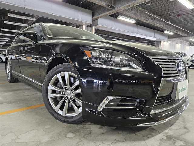 レクサス ＬＳ 600hL 京都府 2015(平27)年 7万km ブラック 〇純正ナビ/〇マークレビンソン/〇フルセグTV/〇バックカメラ/〇ETC/〇ドライブレコーダー/〇4WD/〇レーダークルーズコントロール/〇ブラインドスポットモニター/〇プリクラッシュ/〇イージークローザー/〇LEDヘッドランプ/〇純正18インチアルミ/〇革/木製コンビステアリング/〇革シート/〇シートヒーター/エアシート（運転席/助手席/後席）/〇パワーシート/〇コントロールスイッチ付きアームレスト/〇電動サンシェード/〇スマートエントリー/〇禁煙車