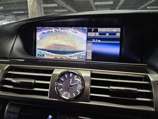 レクサス ＬＳ 600hL 京都府 2015(平27)年 7万km ブラック 〇純正ナビ/〇マークレビンソン/〇フルセグTV/〇バックカメラ/〇ETC/〇ドライブレコーダー/〇4WD/〇レーダークルーズコントロール/〇ブラインドスポットモニター/〇プリクラッシュ/〇イージークローザー/〇LEDヘッドランプ/〇純正18インチアルミ/〇革/木製コンビステアリング/〇革シート/〇シートヒーター/エアシート（運転席/助手席/後席）/〇パワーシート/〇コントロールスイッチ付きアームレスト/〇電動サンシェード/〇スマートエントリー/〇禁煙車