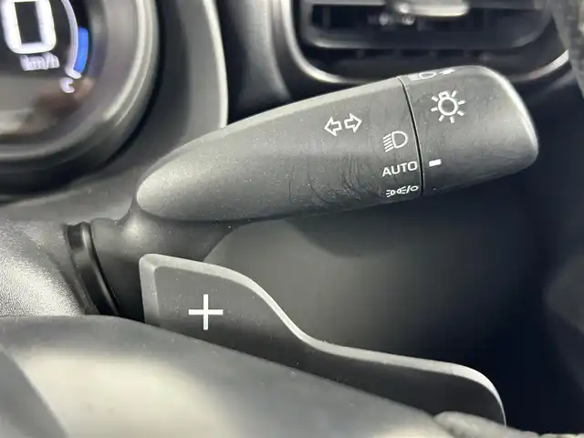 トヨタ ヤリスクロス GRスポーツ 佐賀県 2023(令5)年 1.9万km ブラックマイカ/プラチナホワイトパールマイカ 純正8インチディスプレイオーディオ/【Bluetooth.Mirrorcast】/全方位バックカメラ/衝突被害軽減システム/レーダークルーズコントロール/ブラインドスポットモニター/クリアランスソナー/レーンアシスト/オートマチックハイビーム/オートライト/オートブレーキホールド/ビルトインETC/LEDヘッドライト/フォグライト/ハーフレザーシート/純正フロアマット/純正18インチアルミホイール/GRブレーキキャリパー
