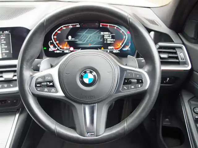 ＢＭＷ ３２０ｄ xDrive Mスポーツ 埼玉県 2020(令2)年 5.4万km アルピンホワイトⅢ ブラックハーフレザーシート /アダプティブクルーズコントロール /インテリジェントセーフティ /CarPlay /パークディスタンスコントロール /ブラインドスポットモニター /コンフォートアクセス/バックカメラ /純正ナビ /ETC /ワイヤレス充電