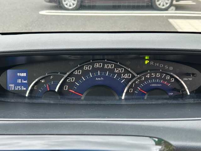ダイハツ タント カスタム X 茨城県 2013(平25)年 13.2万km 白 社外ナビ/（FM/AM/BT/フルセグ） /スマートキー /バックカメラ /キセノンヘッドライト /アイドリングストップ /パワーステアリング /パワーウィンドウ /盗難防止装 /純正フロアマット /純正アルミホイール /ETC