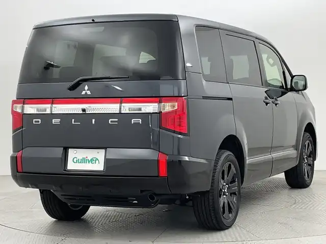 三菱 デリカＤ：５ ブラックエディション 新潟県 2025(令7)年 0.1万km未満 グレーⅡ ４WD/e-Assist/登録未使用車/禁煙車/アルパインD:5専用11インチメモリナビ/　　CD/DVD/AM/FM/フルセグ/BT/USB/HDMI/　　applecarplay/androidauto/アラウンドビューモニター/両側パワースライドドア/パワーバックドア/レーダークルーズコントロール/LEDオートライト/オートマチックハイビーム/運転席パワーシート/前席シートヒーター/レザーシート/純正18インチアルミホイール付/アイドリングストップ/ステアリングスイッチ/ステアリングヒーター/パドルシフト/電動パーキングブレーキ/オートブレーキホールド/AC100V充電/スペアキー/スマートキー