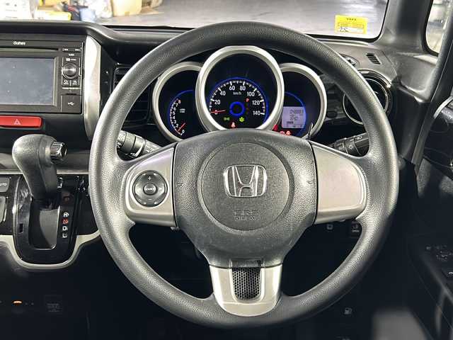 ホンダ Ｎ ＢＯＸ カスタム G Lパッケージ 沖縄県 2016(平28)年 4.9万km プレミアムディープロッソパール 県外仕入れ/禁煙車/片側パワースライドドア/純正ディスプレイオーディオ/（ワンセグTV/CD/USB）/ステアリングスィッチ/ビルドインETC/オートリトラミラー/アイドリングスイッチ/オートライト/前方ドライブレコーダー/スマートキー/横すべり防止装置/ドアバイザー/フロアマット