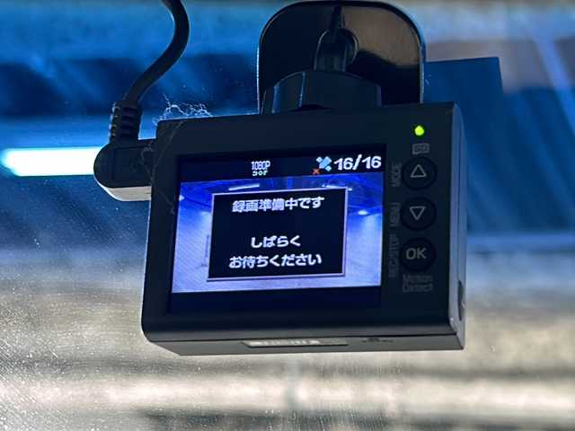 ホンダ Ｎ ＢＯＸ カスタム G Lパッケージ 沖縄県 2016(平28)年 4.9万km プレミアムディープロッソパール 県外仕入れ/禁煙車/片側パワースライドドア/純正ディスプレイオーディオ/（ワンセグTV/CD/USB）/ステアリングスィッチ/ビルドインETC/オートリトラミラー/アイドリングスイッチ/オートライト/前方ドライブレコーダー/スマートキー/横すべり防止装置/ドアバイザー/フロアマット
