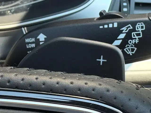 アウディ Ａ６ 2．8 FSI クワトロ Sライン 石川県 2013(平25)年 7万km アイビスホワイト BOSE/純正HDDナビ/4WD/衝突軽減/コーナーセンサー/ドライブレコーダー/アダプティブクルーズコントロール/横滑り防止装置/バックカメラ/電動パーキングブレーキ/電動リアゲート/ETC/メモリー付きパワーシート/運転席・助手席シートヒーター/ミラーヒーター/（AM/FM/CD/DVD/フルセグTV/Bluetooth）/LEDヘッドライト