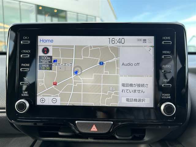 トヨタ ヤリスクロス GRスポーツ 茨城県 2023(令5)年 1万km プラチナホワイトパールマイカ 純正ナビ（Bluetooth接続・AM・FM・USB・Miracast）/全方位カメラ・バックカメラ・フロントカメラ/ETC/純正フロアマット/前後ドライブレコーダー/専用スポーティシート（ハーフレザー）/純正18インチアルミホイール/社外スタッドレスタイヤ4本付/スマートキー/レーンキープアシスト/横滑り防止装置/盗難防止装置/オートマチックハイビーム/衝突被害軽減システム
