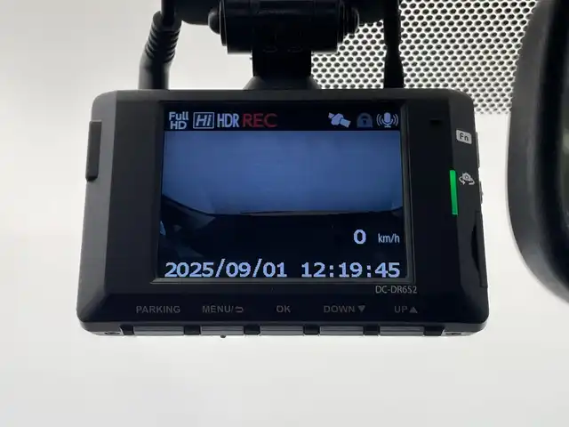 トヨタ アクア S 栃木県 2012(平24)年 5.6万km イエロー ワンオーナー/純正ナビ(NSCN-W68)/(ワンセグTV・CD)/前後ドライブレコーダー/ドアバイザー/ライトレベライザー/ETC/スマートキー/オートエアコン/純正フロアマット/ハロゲンヘッドライト/保証書