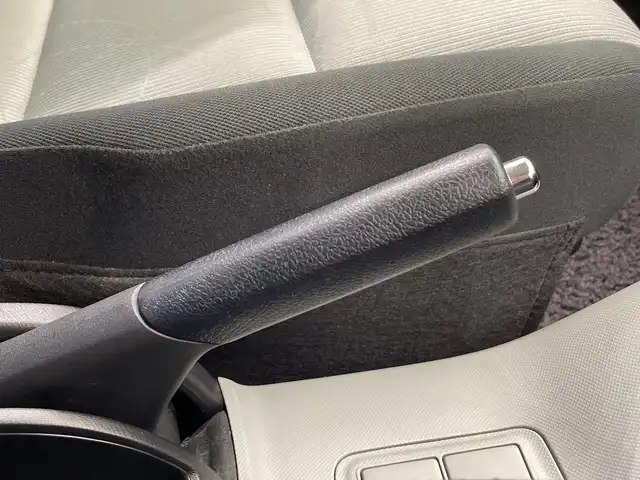 トヨタ アクア S 栃木県 2012(平24)年 5.6万km イエロー ワンオーナー/純正ナビ(NSCN-W68)/(ワンセグTV・CD)/前後ドライブレコーダー/ドアバイザー/ライトレベライザー/ETC/スマートキー/オートエアコン/純正フロアマット/ハロゲンヘッドライト/保証書