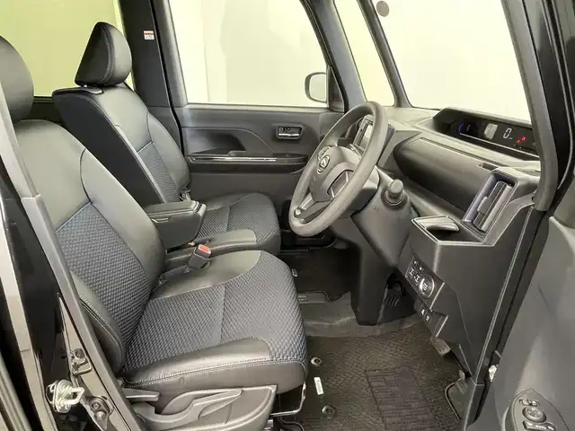 ダイハツ タント カスタム X 群馬県 2025(令7)年 0.3万km ブラックマイカメタリック 純正ディスプレイオーディオ/バックカメラ/衝突軽減ブレーキ/アイドリングストップ/電動格納ミラー/スマートキー/両側パワースライドドア/クリアランスソナー/LEDオートライト/シートヒーター/ハーフレザーシート/純正フロアマット/純正アルミホイール/横滑り防止装置/盗難防止装置