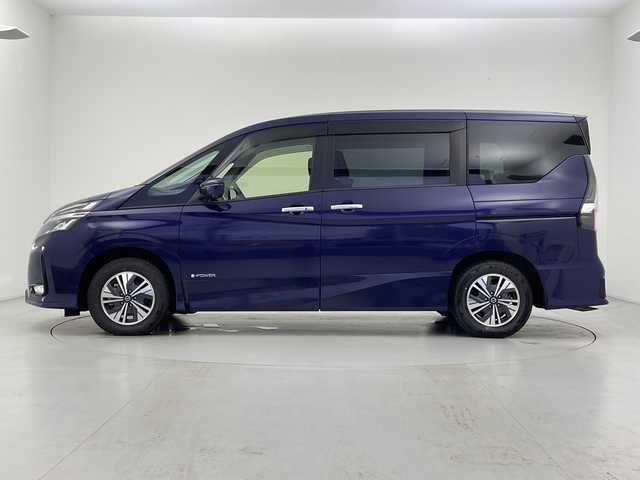 日産 セレナ e－パワー ハイウェイスター V 愛知県 2020(令2)年 4.9万km アズライトブルー プロパイロット/ナビ/・Bluetooth/・CD/DVD/・フルセグテレビ/・SD音楽録音/全方位モニター/フリップダウンモニター/衝突軽減ブレーキ/レーンキープアシスト/オートマチックハイビーム/前後コーナーセンサー/レーダークルーズコントロール/LEDヘッドライト