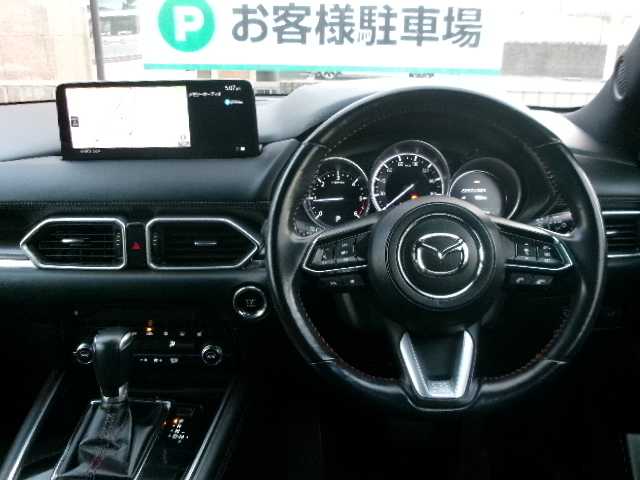 マツダ ＣＸ－８ XD ブラックトーンエディション 岡山県 2020(令2)年 6.4万km ソウルレッドクリスタルM 【 i-ACTIVSENSE 】/ハイビーム・コントロールシステム/アダプティブ・LED・ヘッドライト/車線逸脱警報システム/ブラインド・スポット・モニタリング/交通標識認識システム/車間認知支援システム/ドライバー・アテンション・アラート/リア・クロス・トラフィック・アラート/マツダ・レーダー・クルーズ・コントロール/レーンキープ・アシスト・システム/アドバンスト・スマート・シティ・ブレーキ・サポート/AT誤発進抑制制御（前進）/スマート・シティ・ブレーキ・サポート（後退）/スマート・ブレーキ・サポート/360℃ビュー・モニター/フォワードセンシングカメラ/レーダーセンサー（フロント・リア）/超音波センサー（フロント・リア）/フロント・サイド・リアカメラ/ワンオーナー/純正SDナビ/フルセグテレビ/アルパインフリップダウンモニター/DVDプレーヤー/Bluetooth/USB/パワーシート（前席）/シートヒーター（前席）/ハーフレザーシート（1・2列目）/レザーシート（3列目）/パワーバックドア/アクティブ・ドライビング・ディスプレイ/オートライト/純正LEDライト/ETC/スマートキー2個
