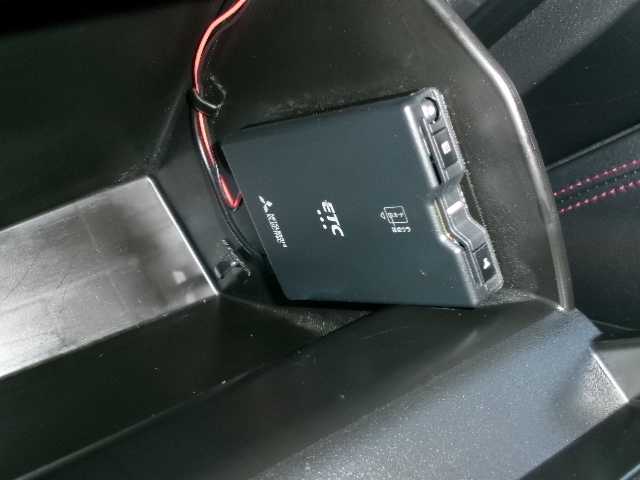 マツダ ＣＸ－８ XD ブラックトーンエディション 佐賀県 2020(令2)年 6.4万km ソウルレッドクリスタルM 【 i-ACTIVSENSE 】/ハイビーム・コントロールシステム/アダプティブ・LED・ヘッドライト/車線逸脱警報システム/ブラインド・スポット・モニタリング/交通標識認識システム/車間認知支援システム/ドライバー・アテンション・アラート/リア・クロス・トラフィック・アラート/マツダ・レーダー・クルーズ・コントロール/レーンキープ・アシスト・システム/アドバンスト・スマート・シティ・ブレーキ・サポート/AT誤発進抑制制御（前進）/スマート・シティ・ブレーキ・サポート（後退）/スマート・ブレーキ・サポート/360℃ビュー・モニター/フォワードセンシングカメラ/レーダーセンサー（フロント・リア）/超音波センサー（フロント・リア）/フロント・サイド・リアカメラ/ワンオーナー/純正SDナビ/フルセグテレビ/アルパインフリップダウンモニター/DVDプレーヤー/Bluetooth/USB/パワーシート（前席）/シートヒーター（前席）/ハーフレザーシート（1・2列目）/レザーシート（3列目）/パワーバックドア/アクティブ・ドライビング・ディスプレイ/オートライト/純正LEDライト/ETC/スマートキー2個