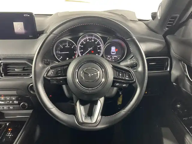 マツダ ＣＸ－８ XD ブラックトーンエディション 沖縄県 2022(令4)年 2.2万km ポリメタルグレーM 県外仕入　/禁煙車　/純正１０インチナビ（ＢＴ，フルセグ，ラジオ，ＵＳＢ）　/３６０°ビューモニター　/ＢＯＳＥサウンドシステム　/フリップダウンモニター　/ワイヤレス充電　/パワーシート　/電動リアゲート　/レーダークルーズコントロール/BSM(ブラインドスポットモニター)/HUD(ヘッドアップディスプレイ)/コーナーセンサー/パドルシフト　/ルーフレール/純正フロアマット/ハーフレザーシート/LEDヘッドライト/純正19インチヘッドライト