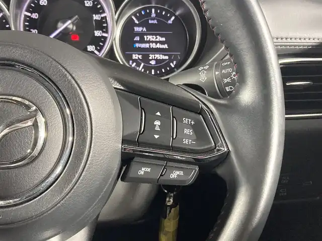 マツダ ＣＸ－８ XD ブラックトーンエディション 沖縄県 2022(令4)年 2.2万km ポリメタルグレーM 県外仕入　/禁煙車　/純正１０インチナビ（ＢＴ，フルセグ，ラジオ，ＵＳＢ）　/３６０°ビューモニター　/ＢＯＳＥサウンドシステム　/フリップダウンモニター　/ワイヤレス充電　/パワーシート　/電動リアゲート　/レーダークルーズコントロール/BSM(ブラインドスポットモニター)/HUD(ヘッドアップディスプレイ)/コーナーセンサー/パドルシフト　/ルーフレール/純正フロアマット/ハーフレザーシート/LEDヘッドライト/純正19インチヘッドライト