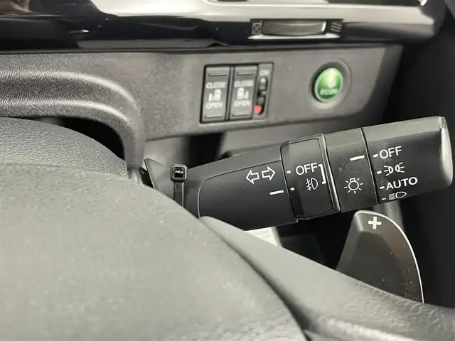 ホンダ ステップワゴン スパーダ ホンダセンシング 埼玉県 2018(平30)年 5万km プレミアムスパークルブラックパール 純正９型ナビ　１１．６型フリップダウンモニター　バックカメラ　両側パワースライドドア　ビルトインＥＴＣ　ＬＥＤヘッドライト　フルセグ　Ｂｌｕｅｔｏｏｔｈ　ウォークスルー　ＭＴモード付　衝突軽減