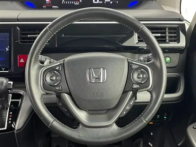 ホンダ ステップワゴン スパーダ ホンダセンシング 埼玉県 2018(平30)年 5万km プレミアムスパークルブラックパール 純正９型ナビ　１１．６型フリップダウンモニター　バックカメラ　両側パワースライドドア　ビルトインＥＴＣ　ＬＥＤヘッドライト　フルセグ　Ｂｌｕｅｔｏｏｔｈ　ウォークスルー　ＭＴモード付　衝突軽減