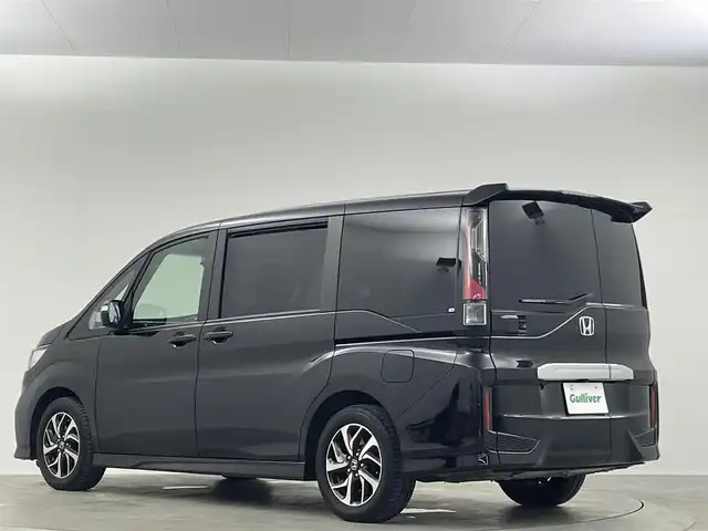 ホンダ ステップワゴン スパーダ ホンダセンシング 埼玉県 2018(平30)年 5万km プレミアムスパークルブラックパール 純正９型ナビ　１１．６型フリップダウンモニター　バックカメラ　両側パワースライドドア　ビルトインＥＴＣ　ＬＥＤヘッドライト　フルセグ　Ｂｌｕｅｔｏｏｔｈ　ウォークスルー　ＭＴモード付　衝突軽減