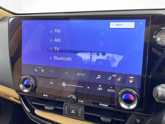 レクサス ＮＸ 350h バージョンL 愛知県 2022(令4)年 2.5万km ソニッククォーツ 純正ナビ/パノラミックビューモニター/マークレビンソン/パノラマルーフ/ルーフレール/デジタルインナーミラー/ワイヤレス充電/純正20インチアルミホイール/ETC2.0/前後ドライブレコーダー/レクサスチームメイト/アドバンストパーク/ヘッドアップディスプレイ/レザーシート/前席パワーシート/シートメモリー/前席シートヒーター+シートベンチレーション/純正フロアマット/レクサスセーフティシステム/レーンディパーチャーアラート/クリアランスソナー/パーキングサポートブレーキ/ブラインドスポットモニター/安心降車アシスト/リヤクロストラフィックアラート/リヤカメラディテクション/プロアクティブドライビングアシスト/ロードサインアシスト/アダプティブクルーズコントロール/レーントレーシングアシスト/LEDヘッドライト/オートハイビーム/オートライト/フロント・リヤフォグランプ/スペアキー(スマートキー・カードキー)/保証書・取扱説明書