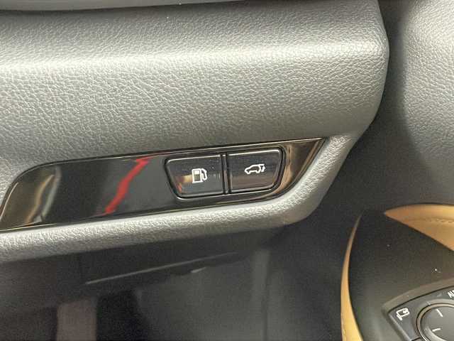 レクサス ＮＸ 350h バージョンL 愛知県 2022(令4)年 2.5万km ソニッククォーツ 純正ナビ/パノラミックビューモニター/マークレビンソン/パノラマルーフ/ルーフレール/デジタルインナーミラー/ワイヤレス充電/純正20インチアルミホイール/ETC2.0/前後ドライブレコーダー/レクサスチームメイト/アドバンストパーク/ヘッドアップディスプレイ/レザーシート/前席パワーシート/シートメモリー/前席シートヒーター+シートベンチレーション/純正フロアマット/レクサスセーフティシステム/レーンディパーチャーアラート/クリアランスソナー/パーキングサポートブレーキ/ブラインドスポットモニター/安心降車アシスト/リヤクロストラフィックアラート/リヤカメラディテクション/プロアクティブドライビングアシスト/ロードサインアシスト/アダプティブクルーズコントロール/レーントレーシングアシスト/LEDヘッドライト/オートハイビーム/オートライト/フロント・リヤフォグランプ/スペアキー(スマートキー・カードキー)/保証書・取扱説明書