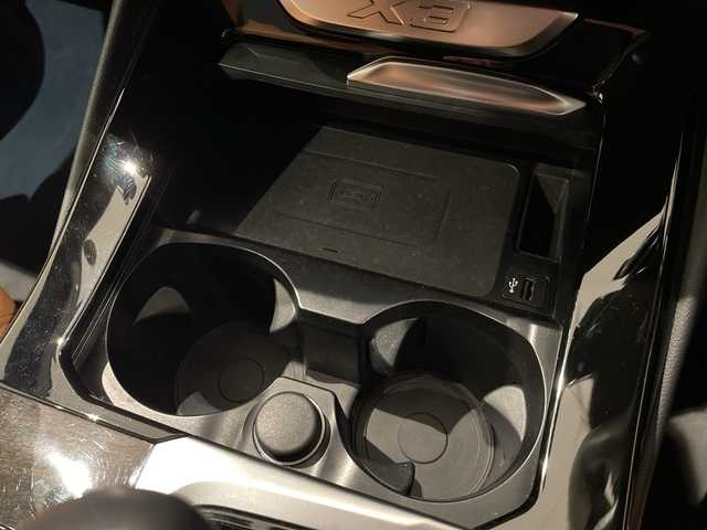 ＢＭＷ Ｘ３ xDrive20d Mスポーツ 新潟県 2019(平31)年 5.1万km アルピンホワイトⅢ ハイライン・パッケージ/● ランバー・サポート/（運転席&助手席、電動調節式）/● リヤ・シート・ヒーティング/BMWライブ・コックピット：/ー 12.3インチ マルチ・ディスプレイ・メーター・パネル/ー 10.25インチワイド・コントロール・ディスプレイ（タッチ・パネル機能付）/ー HDDナビゲーション・システム（VICS 3メディア対応）/ーCD/DVD/TV/Bluetooth/USB/パーキング・アシスト・プラス：/ー PDC／パーク・ディスタンス・コントロール/（フロント&リヤ、ビジュアル表示機能付）/ー パーキング・アシスト/ートップ・ビュー/ー サイド・ビュー・カメラ/ー リヤ・ビュー・カメラ/ドライビング・アシスト・プラス/ー アクティブ・クルーズ・コントロール/ー ステアリング&レーン・コントロール・アシスト/ー レーン・ディパーチャー・ウォーニング/ー レーン・チェンジ・ウォーニング/ー アクティブ・サイド・コリジョン・プロテクション/ー 前車接近警告機能/ー 衝突回避・被害軽減ブレーキ/ー 後車衝突警告機能/アダプティブLEDヘッドライト/パワーシート/ミラー一体型ETC