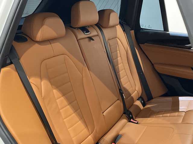 ＢＭＷ Ｘ３ xDrive20d Mスポーツ 新潟県 2019(平31)年 5.1万km アルピンホワイトⅢ ハイライン・パッケージ/● ランバー・サポート/（運転席&助手席、電動調節式）/● リヤ・シート・ヒーティング/BMWライブ・コックピット：/ー 12.3インチ マルチ・ディスプレイ・メーター・パネル/ー 10.25インチワイド・コントロール・ディスプレイ（タッチ・パネル機能付）/ー HDDナビゲーション・システム（VICS 3メディア対応）/ーCD/DVD/TV/Bluetooth/USB/パーキング・アシスト・プラス：/ー PDC／パーク・ディスタンス・コントロール/（フロント&リヤ、ビジュアル表示機能付）/ー パーキング・アシスト/ートップ・ビュー/ー サイド・ビュー・カメラ/ー リヤ・ビュー・カメラ/ドライビング・アシスト・プラス/ー アクティブ・クルーズ・コントロール/ー ステアリング&レーン・コントロール・アシスト/ー レーン・ディパーチャー・ウォーニング/ー レーン・チェンジ・ウォーニング/ー アクティブ・サイド・コリジョン・プロテクション/ー 前車接近警告機能/ー 衝突回避・被害軽減ブレーキ/ー 後車衝突警告機能/アダプティブLEDヘッドライト/パワーシート/ミラー一体型ETC