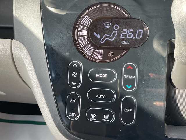 日産 デイズ ルークス X 青森県 2014(平26)年 7.4万km プレミアムパープルP 4WD/カーオーディオ/(AM/FM/AUX/CD)/片側パワースライドドア/チップアップシート/シートーヒーター（運転席）/純正フロアマット/ハロゲンライト/ドアバイザー/エアバッグダブル/パワーウィンドウ/パワーステアリング/スマートキー×1/取扱説明書/保証書