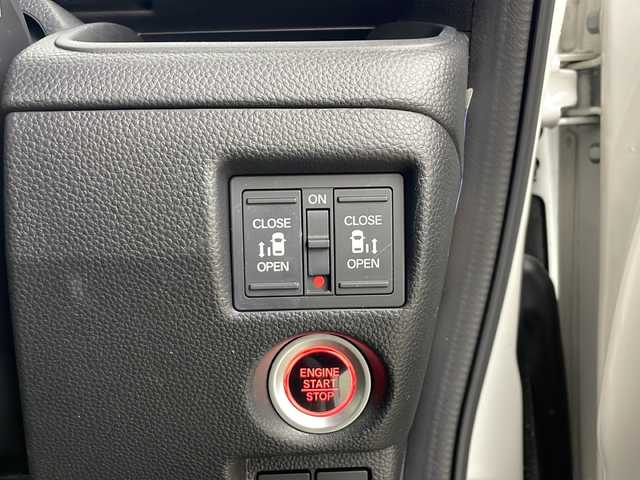 ホンダ Ｎ ＢＯＸ カスタム G L ターボ ホンダセンシング 秋田県 2019(平31)年 6.2万km プラチナホワイトパール 純正ナビ　VXM-194　/・ＣＤ、ＤＶＤ、ＳＤ/・ＢＴ/・ＵＳＢ/・ラジオ/両側パワースライドドア/前席シートヒーター/ナビ連動前後ドライブレコーダー/パドルシフト/電動格納ミラー/横滑り防止装置/車線逸脱警報装置/衝突軽減装置