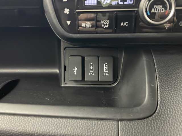 ホンダ Ｎ ＢＯＸ カスタム G L ターボ ホンダセンシング 秋田県 2019(平31)年 6.2万km プラチナホワイトパール 純正ナビ　VXM-194　/・ＣＤ、ＤＶＤ、ＳＤ/・ＢＴ/・ＵＳＢ/・ラジオ/両側パワースライドドア/前席シートヒーター/ナビ連動前後ドライブレコーダー/パドルシフト/電動格納ミラー/横滑り防止装置/車線逸脱警報装置/衝突軽減装置