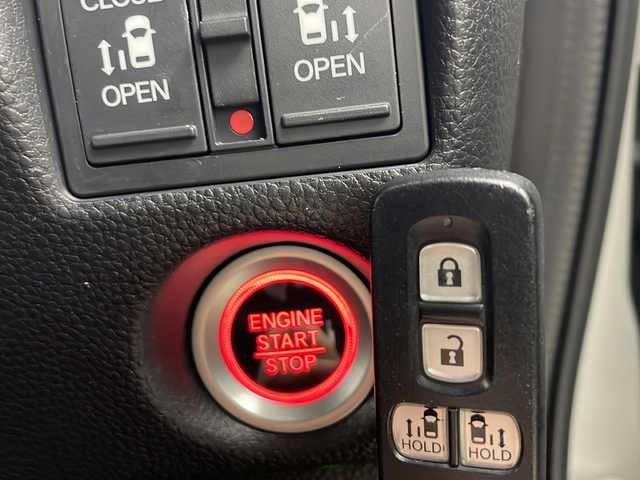 ホンダ Ｎ ＢＯＸ カスタム G L ターボ ホンダセンシング 秋田県 2019(平31)年 6.2万km プラチナホワイトパール 純正ナビ　VXM-194　/・ＣＤ、ＤＶＤ、ＳＤ/・ＢＴ/・ＵＳＢ/・ラジオ/両側パワースライドドア/前席シートヒーター/ナビ連動前後ドライブレコーダー/パドルシフト/電動格納ミラー/横滑り防止装置/車線逸脱警報装置/衝突軽減装置