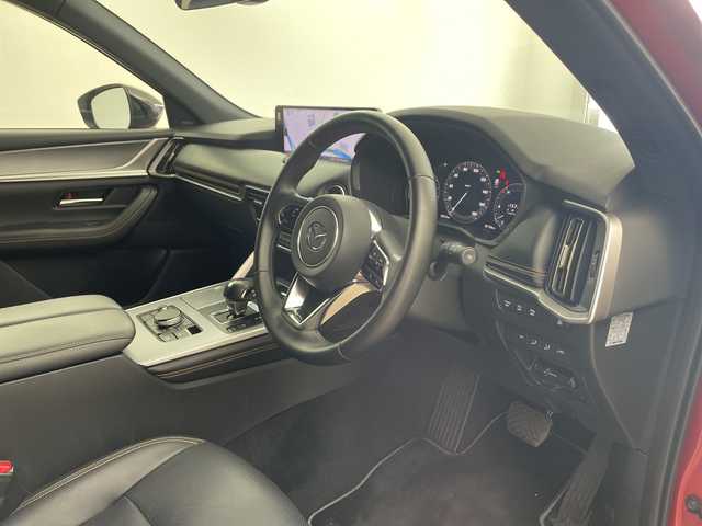 マツダ ＣＸ－６０ XD HV エクスクルーシブスポーツ 兵庫県 2022(令4)年 2.1万km ソウルレッドクリスタルM ・BOSEサウンドシステム/・i-ACTIVSENSE/・クルージング＆トラフィックサポート/・ステアリングアシスト/・車間制御/・交通標識認識システム/・速度標識警報/・前側方接近車両検知/・後側方接近車両検知/・ブラインドスポットモニター/・降車時警告/・ディスタンス＆スピードアラート/・レーンキープアシスト/・スマートブレーキサポート（前進後退時）/・左右接近物検知/・AT誤発進抑制制御（前進後退時）/・緊急時車線維持支援/・ロードキープアシスト/・ドライバー異常時対応システム/・オートマチックハイビーム/・純正12.3インチナビ＆TV＆BT＆HDMI＆Applecarplay/・全方位カメラ/・レザーシート/・前席パワーシート/・運転席メモリーシート/・前席シートベンチレーション/・全席シートヒーター/・純正前後ドライブレコーダー/・ステアリングヒーター/・純正20インチアルミホイール/・ステアリングスイッチ/・ハンズフリーパワーバックドア/・ビルトインETC/・AC100V電源/・アイドリングストップ/・横滑り防止装置