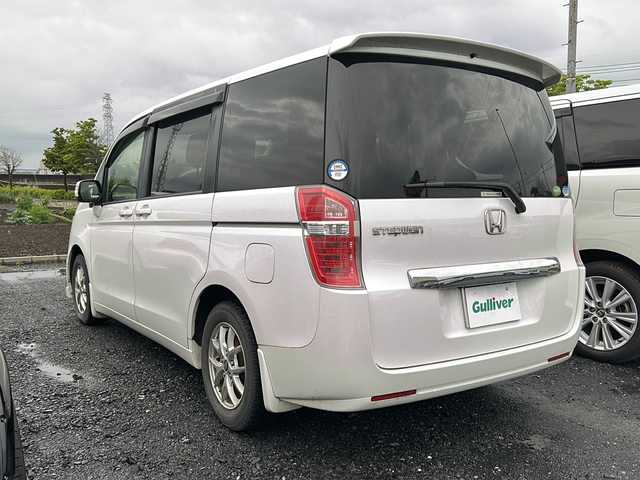 ホンダ ステップワゴン G コンフォートセレクション 岐阜県 2012(平24)年 13.2万km ホワイトオーキッドパール 純正ＨＤＤナビ　/３列シート　/両側パワースライドドア　/ビルトインＥＴＣ　/エアロ（フロント）　/クルーズコントロール　/フルフラットシート　/ウォークスルー　/オートライト/ワンセグテレビ　/純正フロアマット　/リモコンキー/アイドリングストップ/スペアキー1本/USB入力端子/チップアップシート/ABS/横滑り防止装置/盗難防止装置/エアバッグW/冷房（AAC)