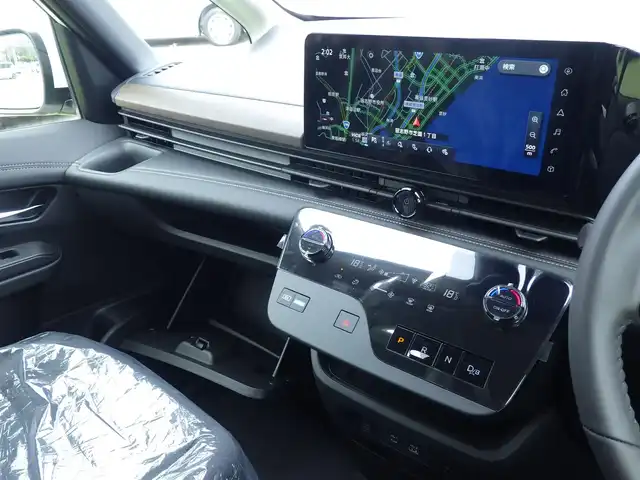 日産 セレナ e－パワー ハイウェイスター V 千葉県 2025(令7)年 0.1万km未満 プリズムホワイト e-POWER　ハイウエイスターV　ヘッドランプ オートレベライザー+アダプティブLEDヘッドライトシステム+インテリジェント アラウンドビューモニター（移動物 検知機能付）+インテリジェント ルームミラー+アドバンスドドライブアシストディスプレイ（12.3インチカラーディスプレイ）+統合型インターフェースディスプレイ+ワイヤレス充電器+6スピーカー+NissanConnectナビゲーションシステム（地デジ内蔵）+車載通信ユニット（TCU［Telematics Control Unit］）+ETC2.0ユニット（ビルトインタイプ）+ドライブレコーダー（前後セット）+プロパイロット（ナビリンク機能付）+プロパイロット緊急停止支援システム（SOSコール機能付）+SOSコール（488/400円）/エマージェンシーブレーキ/プロパイロット/インテリジェントクルーズコントロール/インテリジェントルームミラー/ハンズフリー両側パワースライドドア/ワイヤレス充電/純正コネクトナビ/地デジTV/【Bluetooth接続】/アラウンドビューモニター/革巻きステアリング/ステアリングスイッチ/LEDヘッドライト/フォグライト/ウインカーミラー/コーナーセンサー/純正16インチアルミホイル/インテリジェントキー