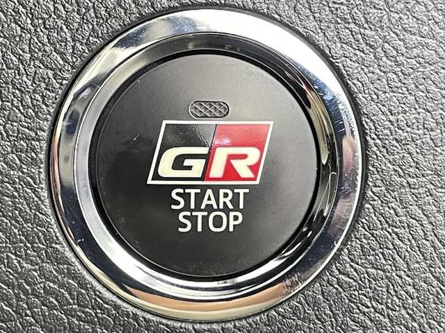 トヨタ マークＸ 250S GRスポーツ 愛知県 2018(平30)年 7.1万km ホワイトパールクリスタルシャイン 禁煙車/サンルーフ/横滑り防止装置/社外８インチナビ/CD DVD SD BT フルセグTV/バックカメラ/クルーズコントロール/HIDヘッドライト/フロントフォグランプ/ハーフレザーシート/純正19インチアルミホイール/パドルシフト/ステアリングスイッチ/ドアバイザー/ビルトインETC/純正フロアマット/スマートキー/プッシュスタート