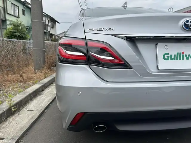 トヨタ クラウン ハイブリッド 神奈川県 2019(平31)年 3.2万km シルバーM 純正ナビ（フルセグ　ＣＤ／ＤＶ　Ｂｌｕｅｔｏｏｔｈ）　/バックカメラ　/追従クルーズコントロール　/レーンキープアシスト　/シートヒーターＤ＋Ｎ席　/パワーシートＤ＋Ｎ席　/コーナーセンサー/ドライブレコーダー/ビルドインETC2.0/純正アルミホイル/純正フロアマット/ABS/横滑り防止装置/衝突被害軽減システム/オートマチックハイビーム
