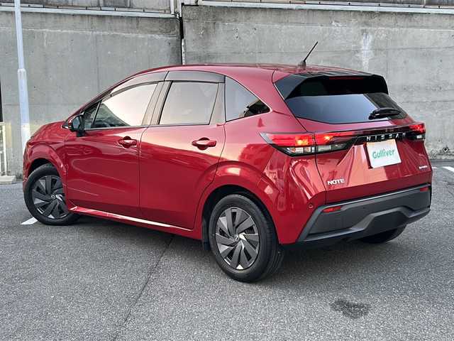 日産 ノート S 愛知県 2021(令3)年 3.1万km ガーネットレッド ワンオーナー/9インチ純正ナビゲーション/フルセグTV・Bluetooth・CD・DVD/インテリジェントアラウンドビューモニター/インテリジェントルームミラー/インテリジェントLI+LDM/インテリジェントDA/インテリジェントBSI+BSM/インテリジェントエマージェンシーブレーキ/RCTA/純正前方ドライブレコーダー/アダプティブLEDヘッドライト/LEDフォグライト/ハイビームアシスト/標識認識機能/TVキャンセラー/ETC2.0/ステアリングスイッチ/インテリジェントキー/プッシュスタート/純正ドアバイザー/純正フロアマット/保証書/取扱説明書
