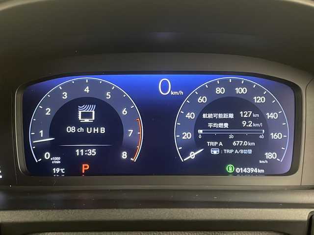 ホンダ ステップワゴン スパーダ 道央・札幌 2022(令4)年 1.5万km クリスタルブラックパール /4WD//純正１１．４インチナビ(CD/DVD/TV/FM/AM/BT)//純正フリップダウンモニター//ホンダセンシング/・車線逸脱警報/・歩行者事故低減ステアリング/・先行車発進お知らせ/・衝突軽減/・パーキングセンサー警報/・ブラインドスポットインフォメーション/・アダプティブクルーズコントロール/・前後コーナーセンサー//前席シートヒーター//パワーバックドア//オートライト//スペアキー１本//ETC//両側パワースライドドア//ウインカーミラー//ステアリングスイッチ//パドルシフト//左右独立エアコン//クラッツィオシートカバー