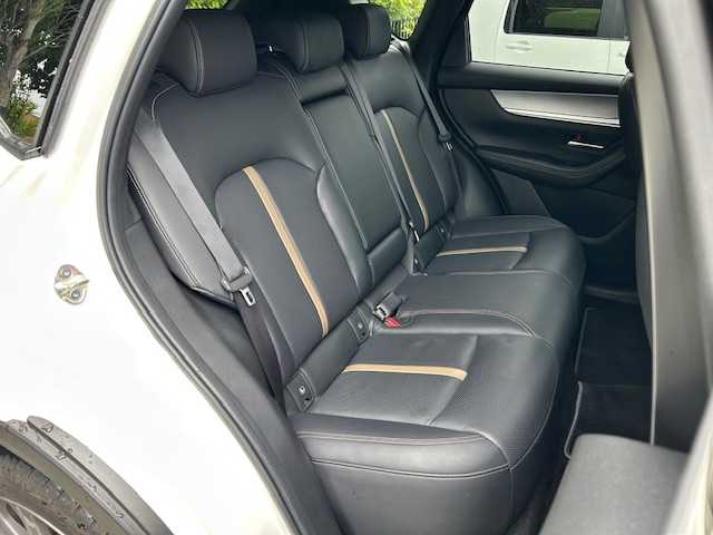 マツダ ＣＸ－６０ XD エクスクルーシブモード 宮城県 2023(令5)年 2.6万km ロジウムホワイトプレミアムメタリック 純正ナビ/フルセグTV/Bluetooth/サンルーフ/BOSEサウンドシステム/アイアクティブセンス/・スマート・シティ・ブレーキ・サポート/・360度ビュー・モニター/・マツダ・レーダー・クルーズ・コントロール/・リア・クロス・トラフィック・アラート/・ハイビーム・コントロール・システム/・アダプティブ・LED・ヘッドライト/・車線逸脱警報システム/・ブラインド・スポット・モニタリング/ヘッドアップディスプレイ/ブレーキホールド/置くだけ充電/ターボ/電動リアゲート/ハンドルヒーター/本革レザーシート/エアーシート/ヒートシーター/パワーシート/純正アルミホイール/純正ビルトインETC/純正フロアマット/前後ドライブレコーダー/アイドリングストップ/横滑り防止装置