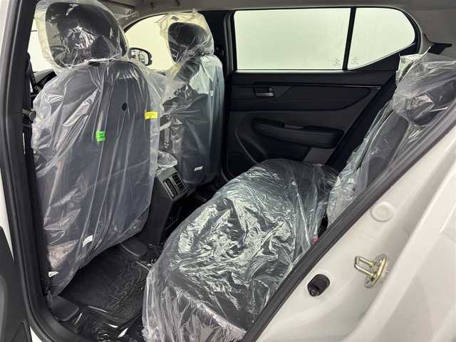 ホンダ ＷＲ－Ｖ Z+ 埼玉県 2025(令7)年 0.1万km未満 プラチナホワイトパール 登録済未使用車/純正ナビ/(Bluetooth/USB/ipod/Apple Car Play/Android Auto/AM/FM)/地デジフルセグ/バックカメラ/Honda SENSING/・アダプティブクルーズコントロール/・衝突軽減ブレーキ/・先行車発進お知らせ機能/・歩行者事故低減ステアリング/・路外逸脱抑制機能/・標識認識機能/・後方誤発進抑制機能/・急アクセル抑制機能/・パーキングセンサーシステム/・オートハイビーム/パドルシフト/プッシュスタート/ステアリングリモコン/ウィンカーミラー/フロントフォグランプ/純正17インチアルミホイール