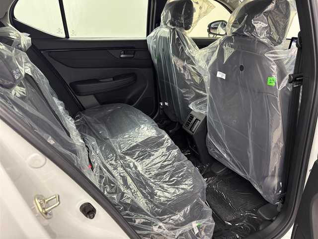 ホンダ ＷＲ－Ｖ Z+ 埼玉県 2025(令7)年 0.1万km未満 プラチナホワイトパール 登録済未使用車/純正ナビ/(Bluetooth/USB/ipod/Apple Car Play/Android Auto/AM/FM)/地デジフルセグ/バックカメラ/Honda SENSING/・アダプティブクルーズコントロール/・衝突軽減ブレーキ/・先行車発進お知らせ機能/・歩行者事故低減ステアリング/・路外逸脱抑制機能/・標識認識機能/・後方誤発進抑制機能/・急アクセル抑制機能/・パーキングセンサーシステム/・オートハイビーム/パドルシフト/プッシュスタート/ステアリングリモコン/ウィンカーミラー/フロントフォグランプ/純正17インチアルミホイール