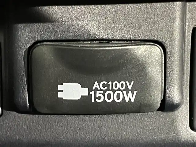 レクサス ＮＸ 300h クール&ブライト 愛知県 2020(令2)年 5.3万km セレスティアルブルーガラスフレーク 純正１０インチナビ　/（AM/FM/CD・DVD再生/SD/Bluetooth/USB/フルセグTV）/ムーンルーフ　/モデリスタエアロ（S/R)/ブラインドスポットモニター　/三眼ＬＥＤヘッドライト　/置くだけ充電　/ヘッドアップディスプレイ　/ＡＣ１００Ｖ　/レクサスセーフティシステム＋　/　　-プリクラッシュセーフティ/　　-レーントレーニングアシスト/　　-オートマチックハイビーム/　　-レーダークルーズコントロール/　　-ロードサインアシスト/　　-先行車発進告知機能/ビルトインETC2.0/電動バックドア　/シートベンチレーション/シートヒーター/ステアリングヒーター/バックカメラ/前後ドライブレコーダー/メモリー機能付パワーシート/パドルシフト/黒革シート/純正フロアマット/プッシュスタート/　　-スマートキー