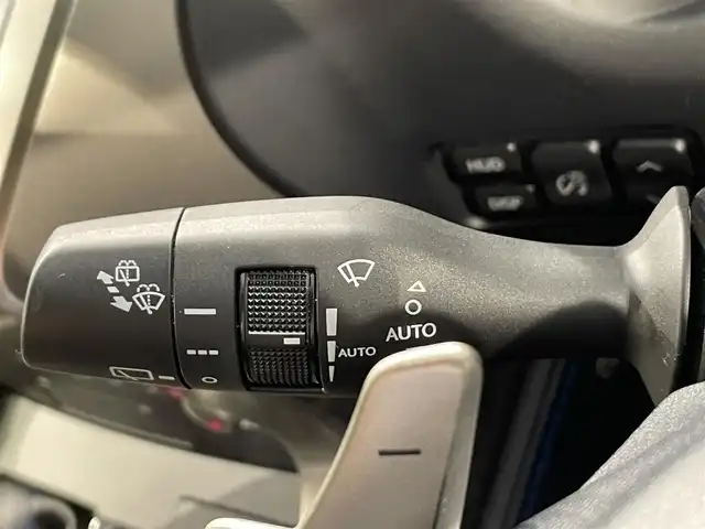 レクサス ＮＸ 300h クール&ブライト 愛知県 2020(令2)年 5.3万km セレスティアルブルーガラスフレーク 純正１０インチナビ　/（AM/FM/CD・DVD再生/SD/Bluetooth/USB/フルセグTV）/ムーンルーフ　/モデリスタエアロ（S/R)/ブラインドスポットモニター　/三眼ＬＥＤヘッドライト　/置くだけ充電　/ヘッドアップディスプレイ　/ＡＣ１００Ｖ　/レクサスセーフティシステム＋　/　　-プリクラッシュセーフティ/　　-レーントレーニングアシスト/　　-オートマチックハイビーム/　　-レーダークルーズコントロール/　　-ロードサインアシスト/　　-先行車発進告知機能/ビルトインETC2.0/電動バックドア　/シートベンチレーション/シートヒーター/ステアリングヒーター/バックカメラ/前後ドライブレコーダー/メモリー機能付パワーシート/パドルシフト/黒革シート/純正フロアマット/プッシュスタート/　　-スマートキー