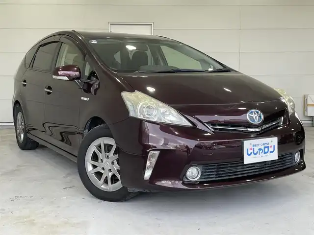 トヨタ プリウス α S チューンブラック 沖縄県 2014(平26)年 5.1万km ブラキッシュレッドマイカ (株)IDOMが運営する【じしゃロンコザ店】の自社ローン専用車両になりますこちらは現金またはオートローンご利用時の価格です。自社ローンご希望の方は別途その旨お申付け下さい/純正ナビ　/フルセグＴＶ　/Ｂｌｕｅｔｏｏｔｈ接続　/バックカメラ　/プッシュスタート　/スマートキー　/スペアキー　/オートライト　/純正アルミホイール　/純正フロアマット　/取扱説明書