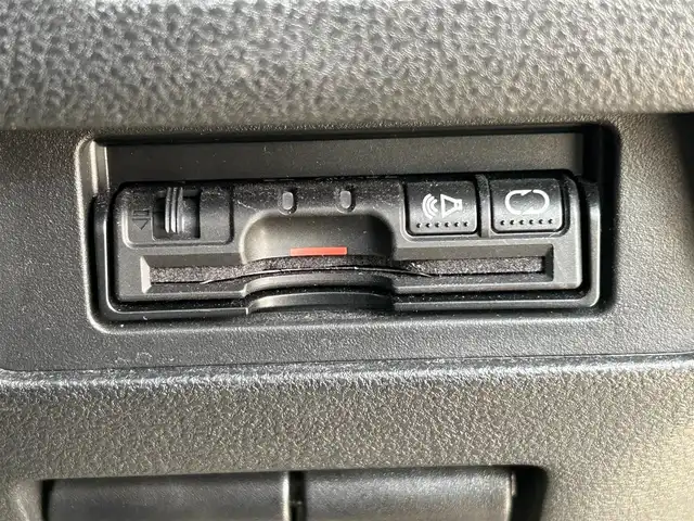 日産 ジューク 15RX Vセレ ドレスアップ 新潟県 2011(平23)年 12.9万km ブラックM 純正ナビ【ワンセグTV/FM・AM/BT/CD/】/バックカメラ/コーナーセンサー/ETC/オートライト/純正アルミホイール/純正フロアマット/革巻きステアリング/プッシュスタート/スマートキー/スペアキー