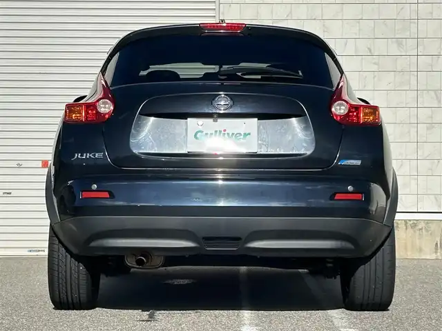 日産 ジューク 15RX Vセレ ドレスアップ 新潟県 2011(平23)年 12.9万km ブラックM 純正ナビ【ワンセグTV/FM・AM/BT/CD/】/バックカメラ/コーナーセンサー/ETC/オートライト/純正アルミホイール/純正フロアマット/革巻きステアリング/プッシュスタート/スマートキー/スペアキー