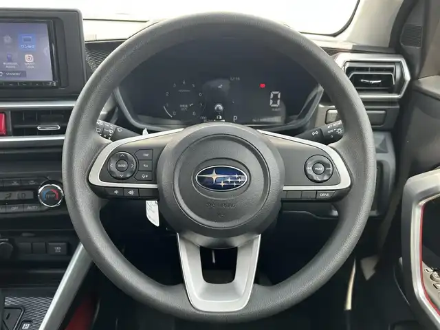 スバル レックス G 群馬県 2023(令5)年 0.9万km ブラックマイカメタリック 社外メモリナビ（MDV-D310）/ワンセグTV/CD/SD/AM/FM/Bluetoothオーディオ/バックカメラ/クリアランスソナー/衝突軽減ブレーキ/ふらつき防止装置/LEDヘッドライト/オートライト/レベライザー/アイドリングストップ/プッシュスタート/スマートキー/DRIVEモード/純正16インチAW/電動格納ウインカーミラー/保証書/整備記録簿/取扱説明書/スペアキー1本